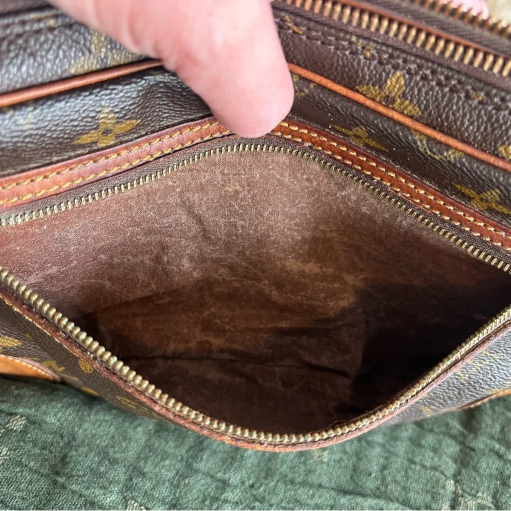 Louis Vuitton Monogram Canvas Toiletry Pouch with Tan Leather Trim - Picture 9 of 16